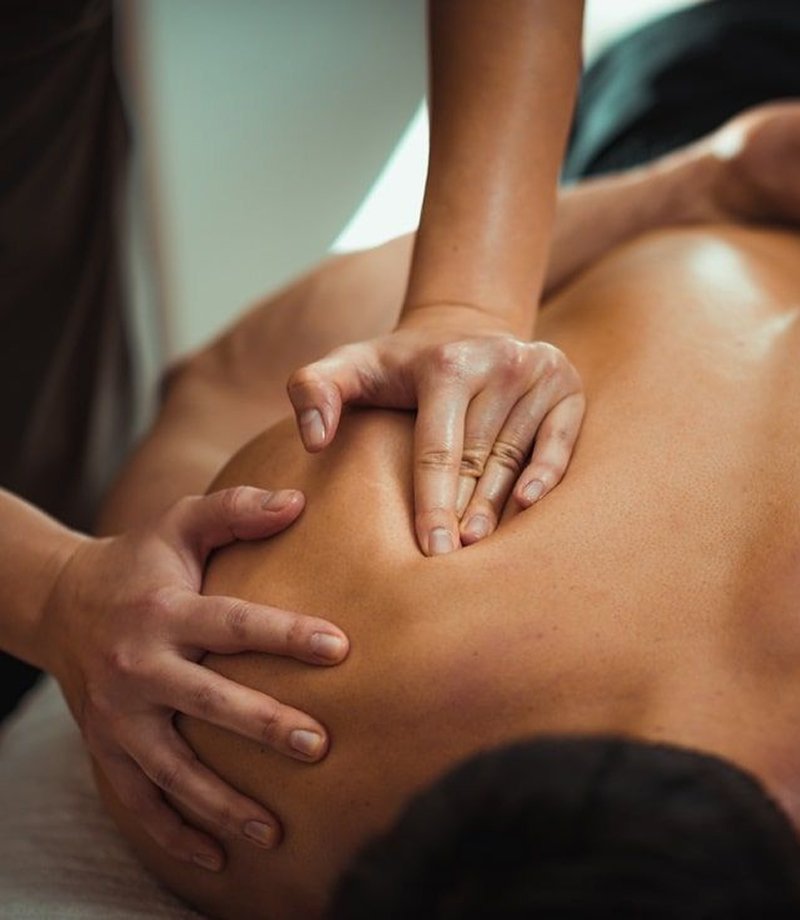Anveda Massage Cabina privada de masaje con luz natural - Descontracturante